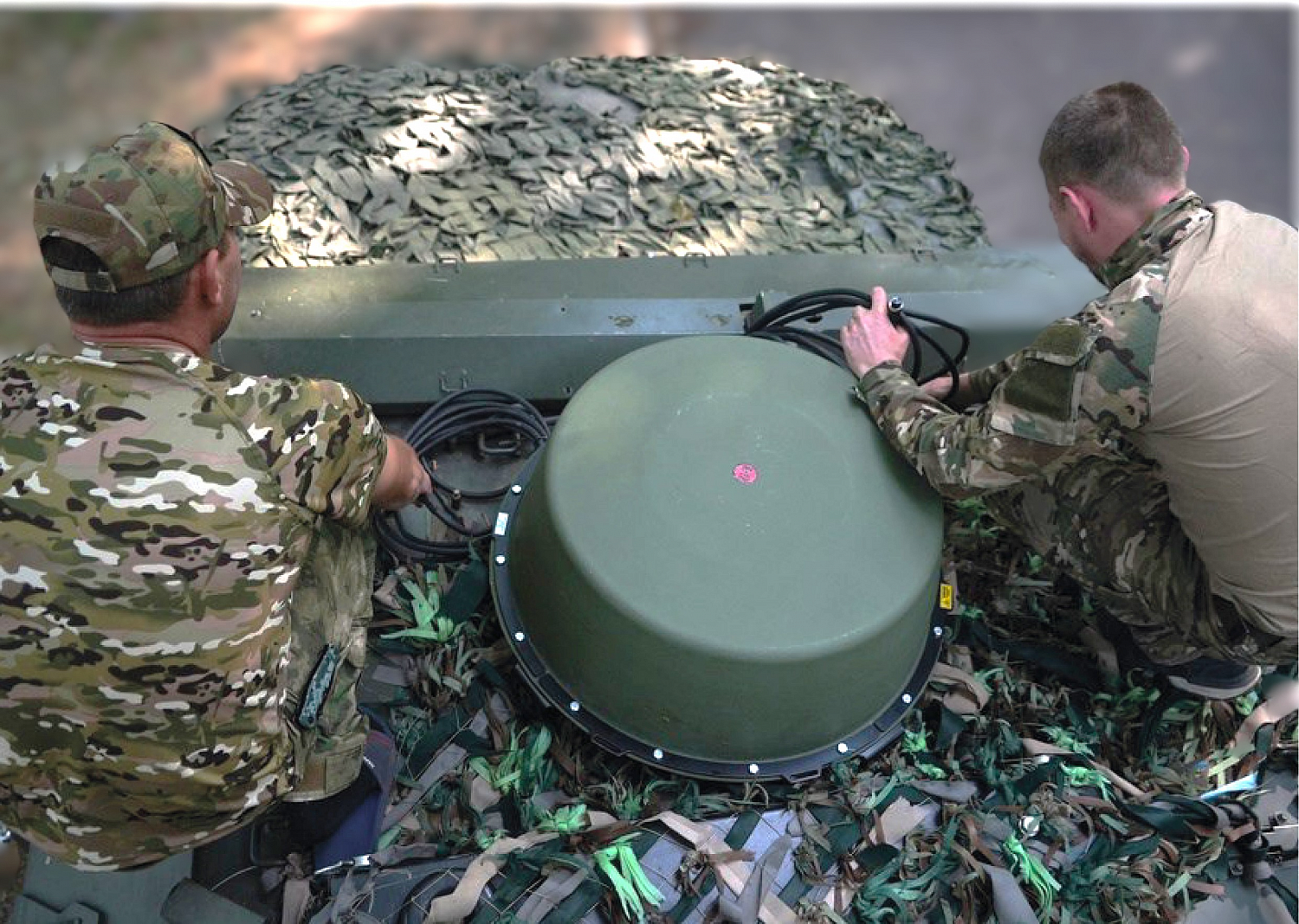 Автоматическая станция РЭБ Капюшон К-15М БР с детектором дронов Сигнал-М2